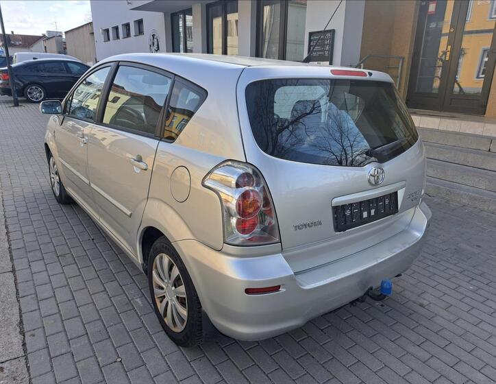 Toyota Corolla Verso 7