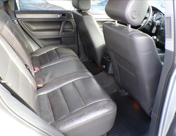 Volkswagen Touareg 17