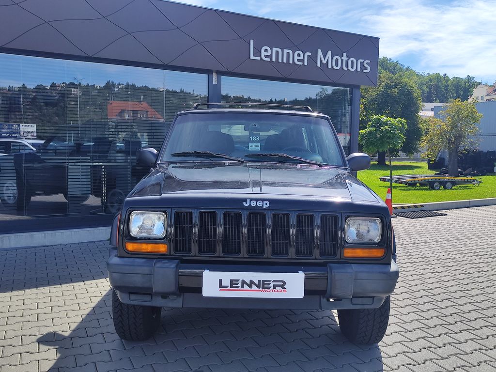 Jeep Cherokee