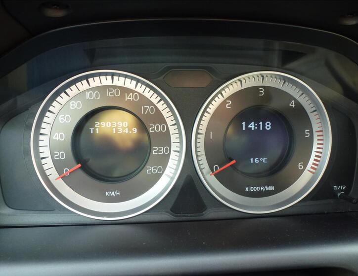 Volvo XC60 30