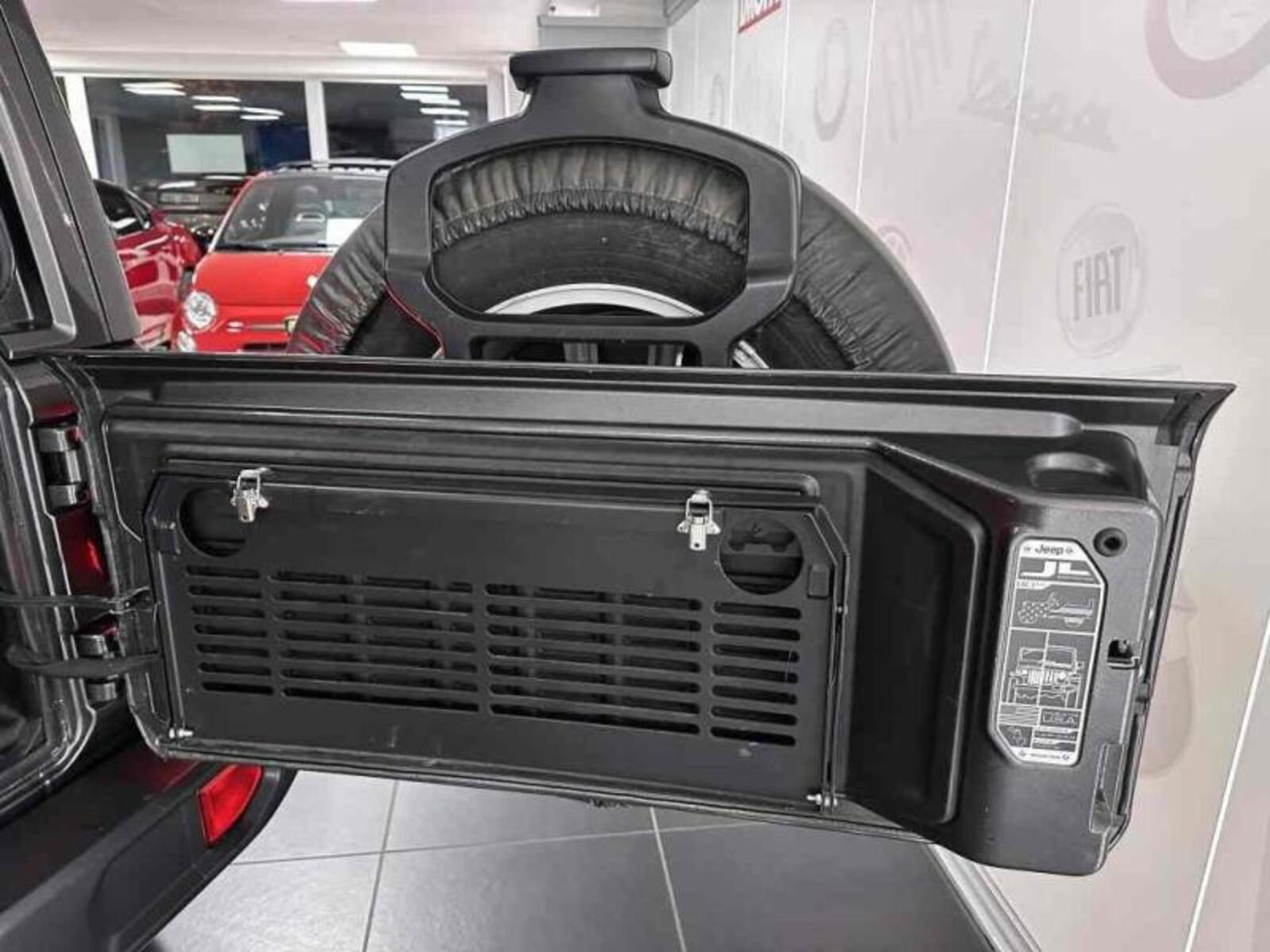 Jeep Wrangler 22