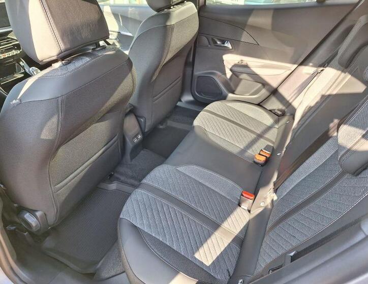 Peugeot 2008 1