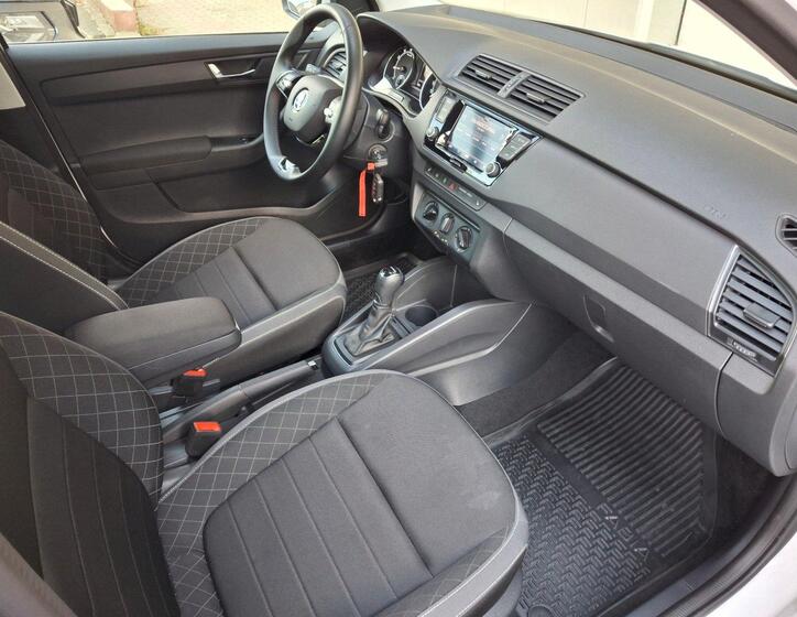 Škoda Fabia 13