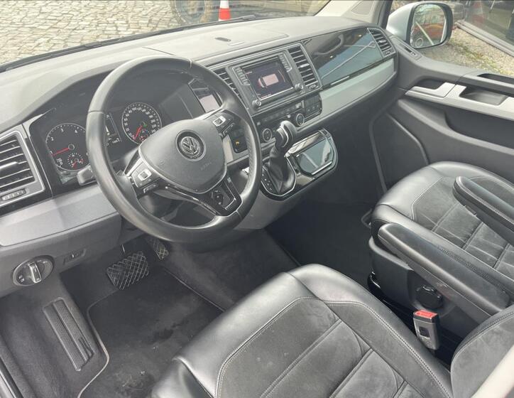 Volkswagen Multivan 9