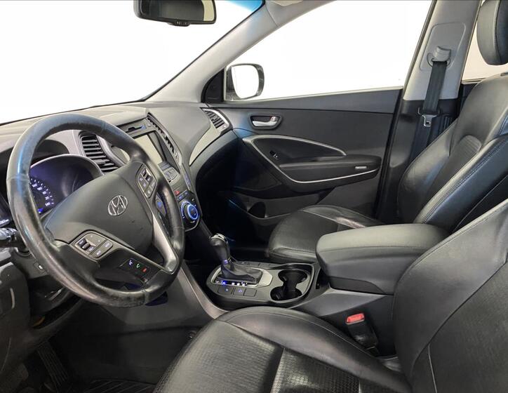 Hyundai Santa Fe 5