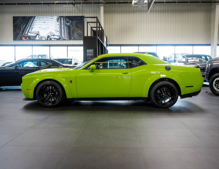 Dodge Challenger 2