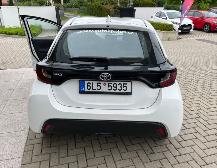 Toyota Yaris 26
