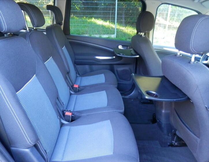 Ford Galaxy 16
