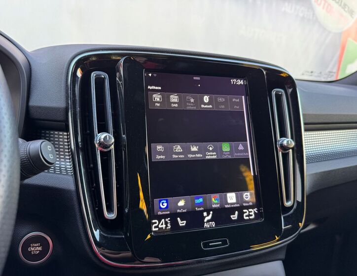 Volvo XC40 27