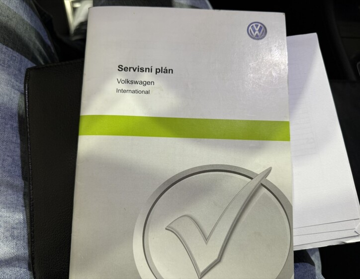 Volkswagen Golf 30