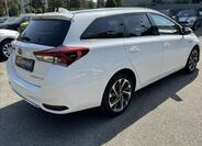 Toyota Auris 5
