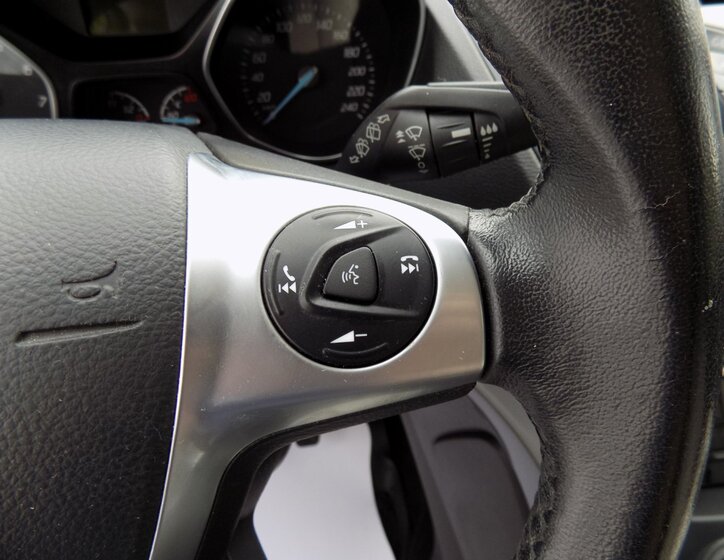 Ford Kuga 26