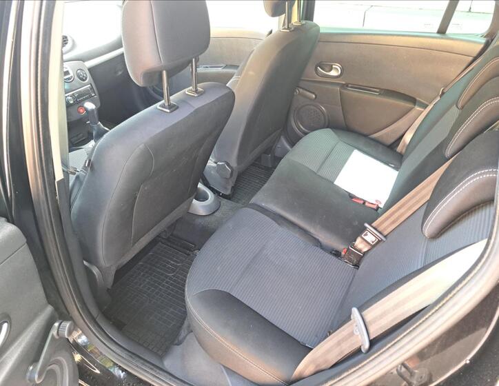 Renault Clio 31