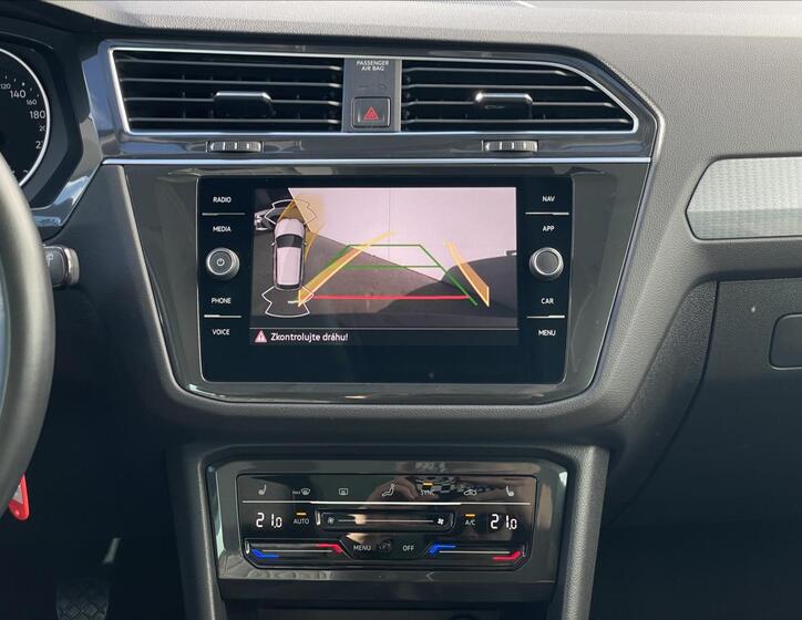 Volkswagen Tiguan 11