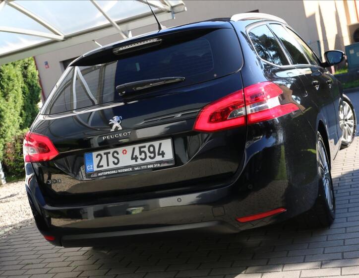 Peugeot 308 11