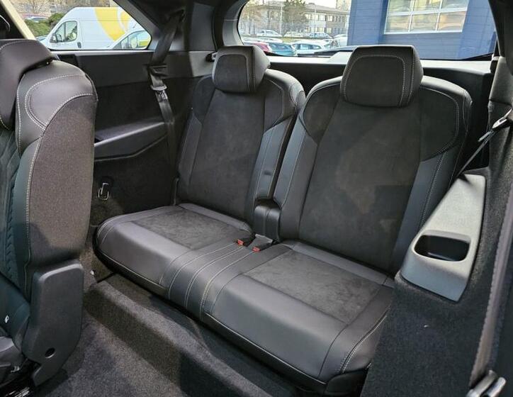 Peugeot 5008 17