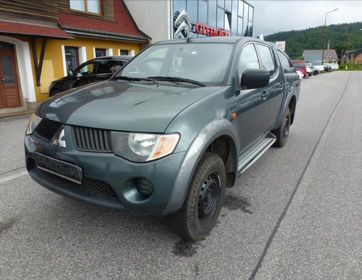 Mitsubishi L200 2