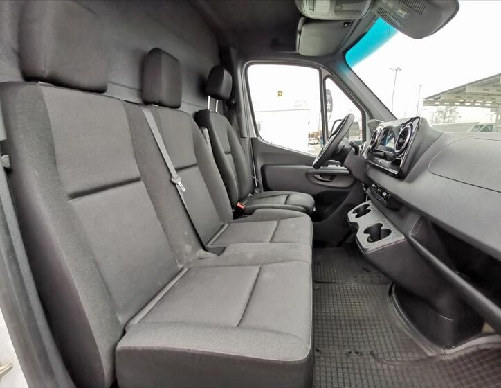 Mercedes-Benz Sprinter 7