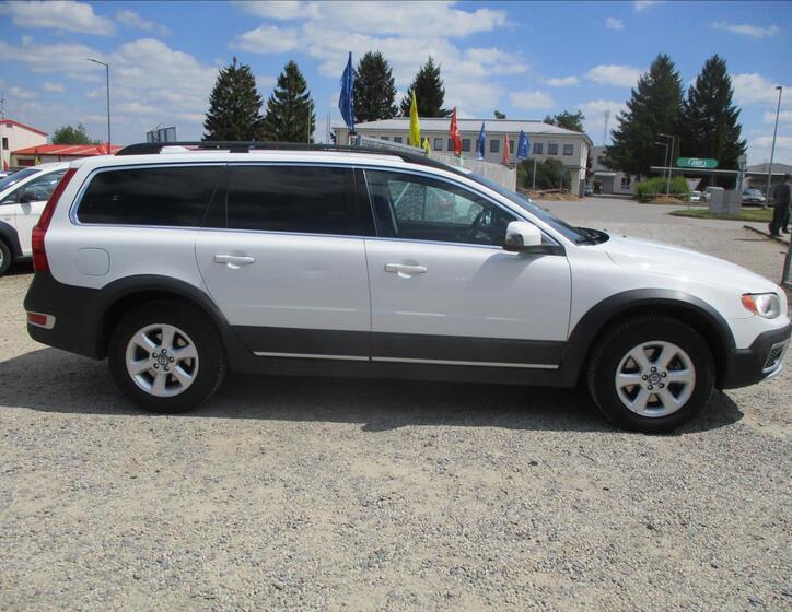 Volvo XC70 32