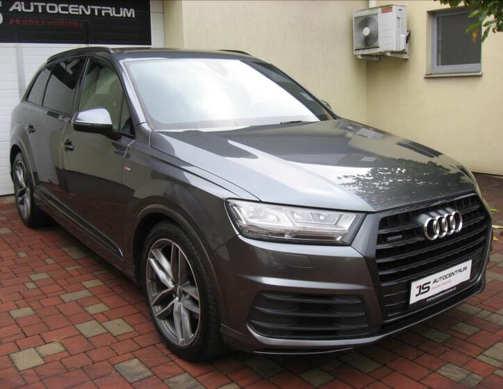 Audi Q7 5