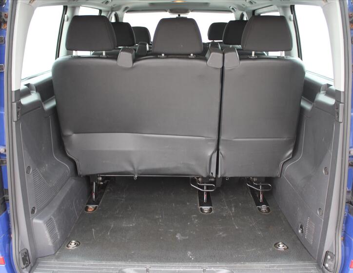 Mercedes-Benz Vito 12
