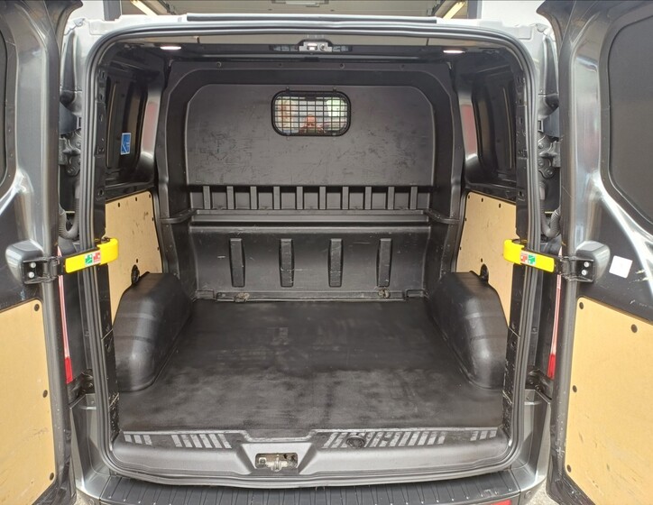 Ford Transit Custom 22