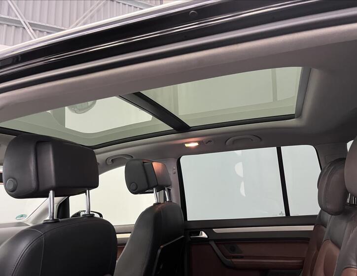 Volkswagen Touran 16