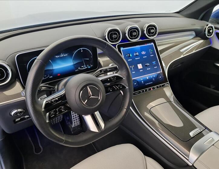 Mercedes-Benz GLC 9
