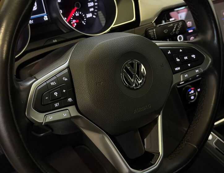 Volkswagen Passat 13