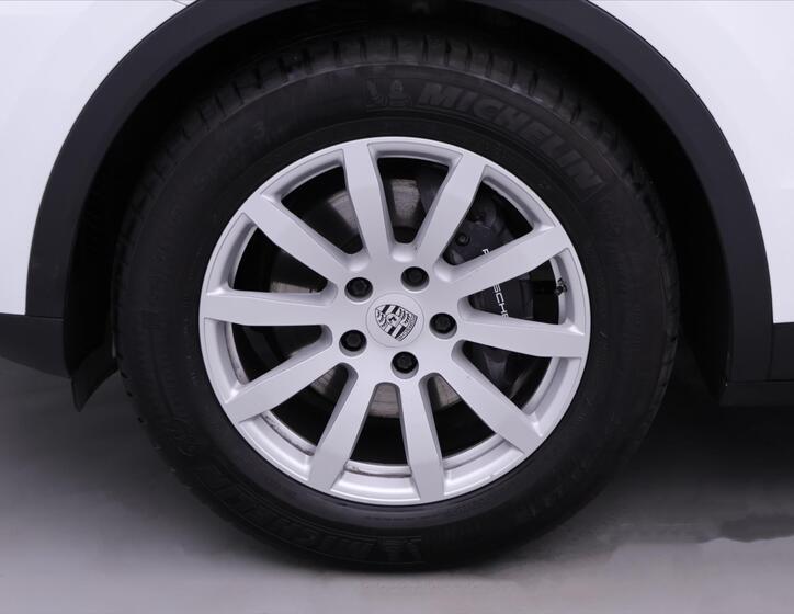 Porsche Cayenne 38