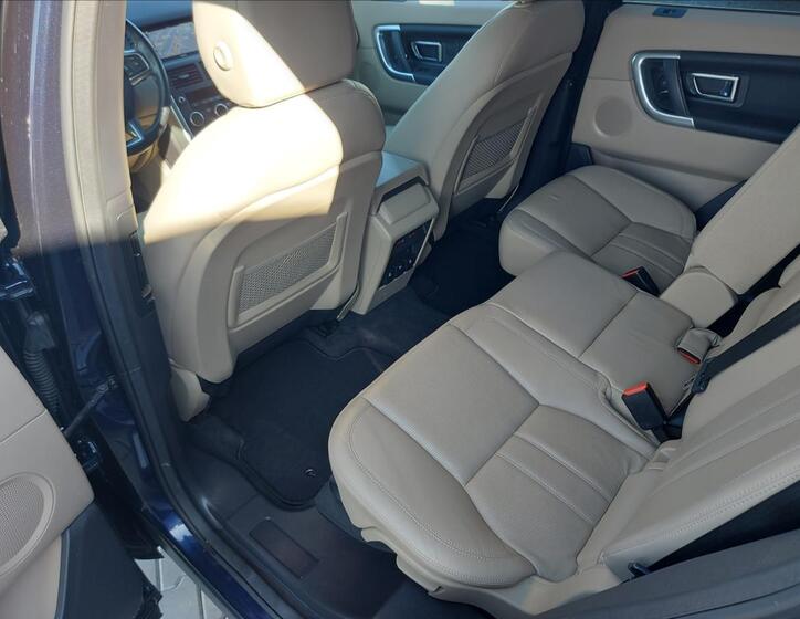 Land Rover Discovery Sport 13