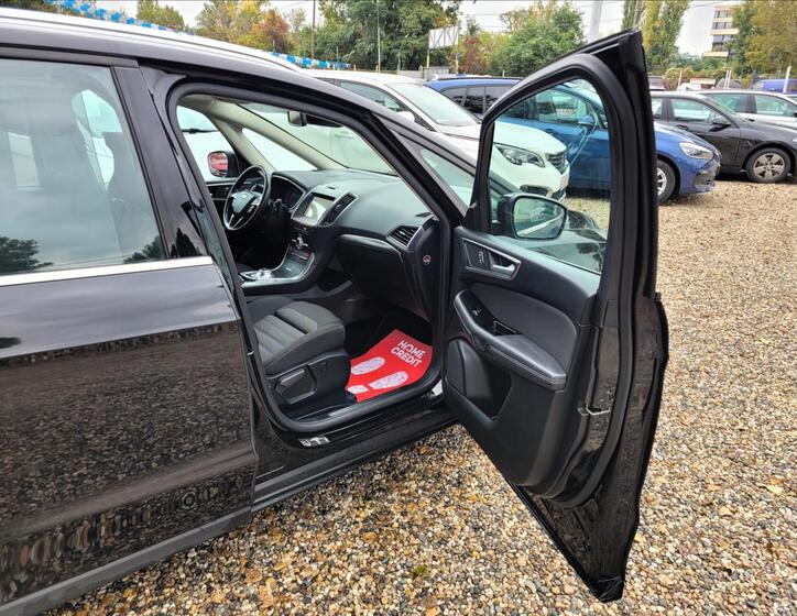 Ford Galaxy 10