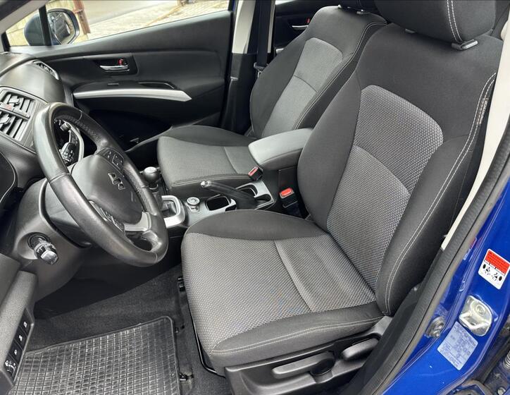 Suzuki SX4 S-Cross 12