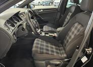 Volkswagen Golf 20