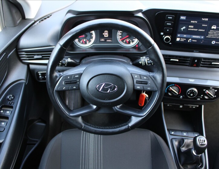 Hyundai i20 10