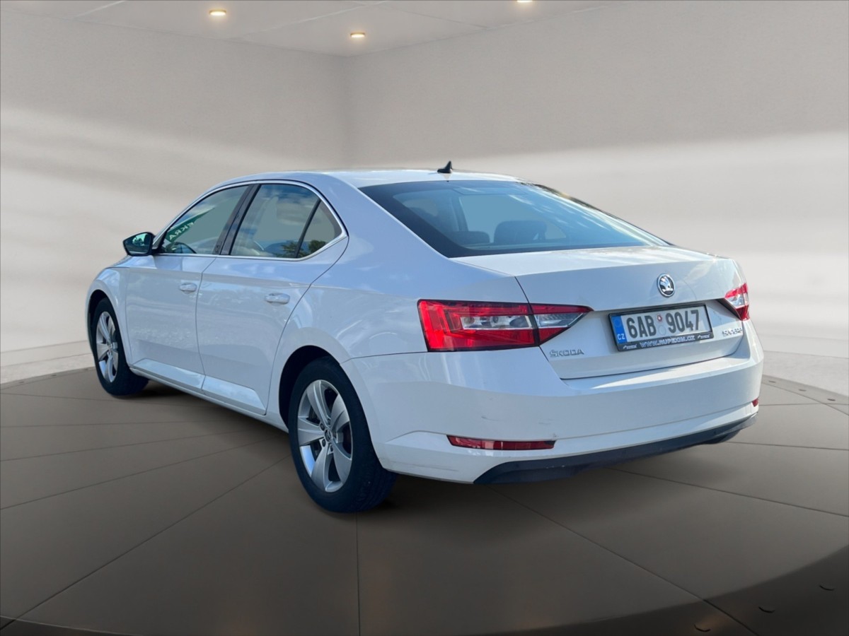 Škoda Superb