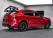 Alfa Romeo Stelvio 5