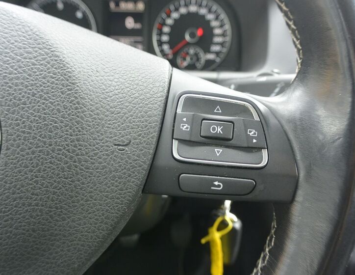Volkswagen Touran 11
