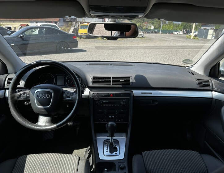 Audi A4 14