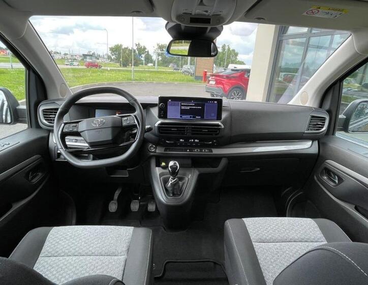Toyota ProAce Verso 21