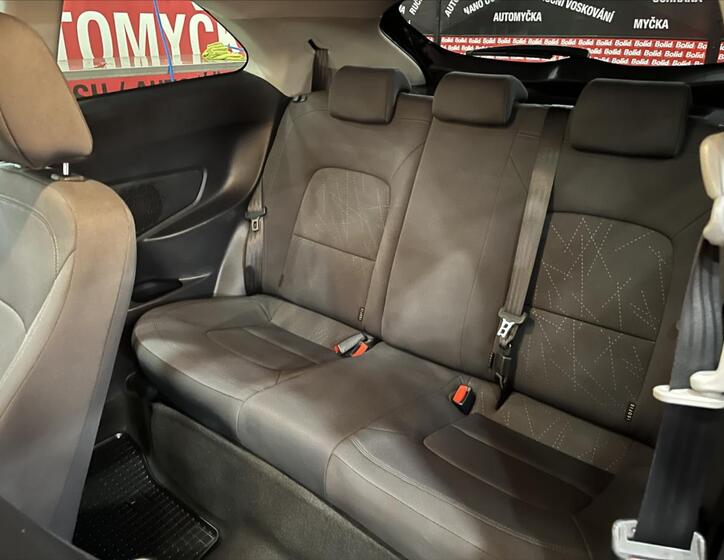 KIA Rio 22
