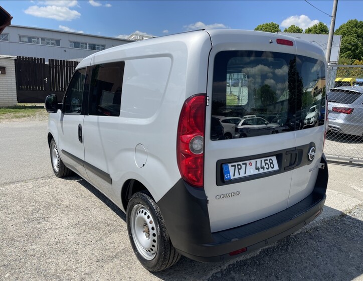 Opel Combo 8