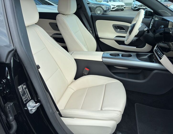 Mercedes-Benz CLA 6