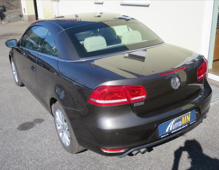 Volkswagen EOS 16