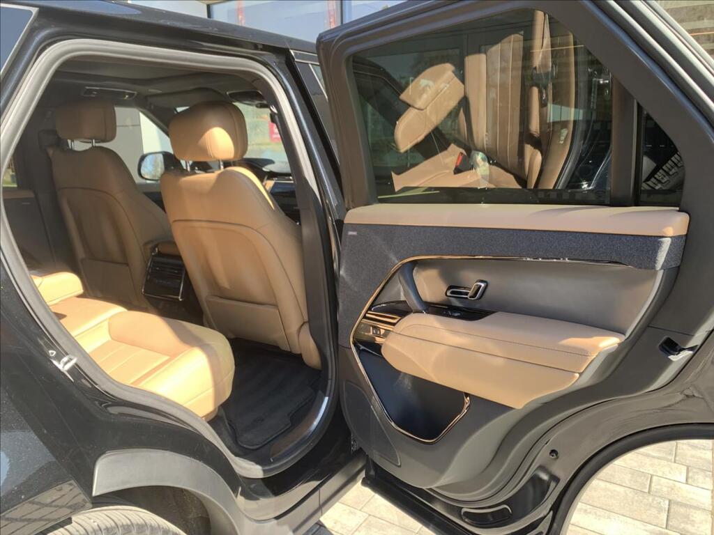 Land Rover Range Rover Sport 11