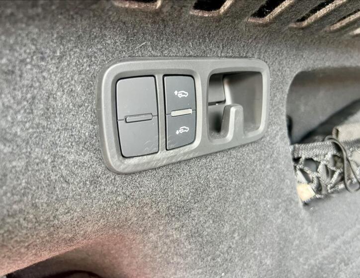 Audi RS Q8 16