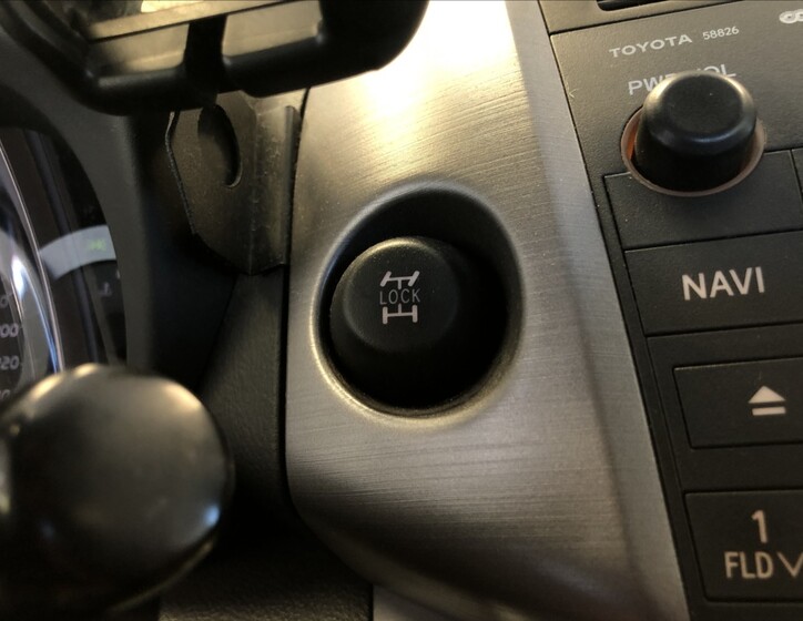 Toyota RAV4 24