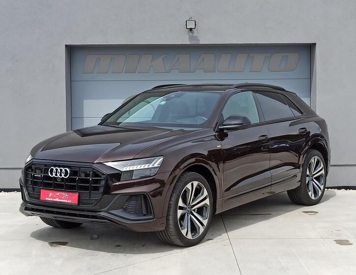 Audi Q8 1
