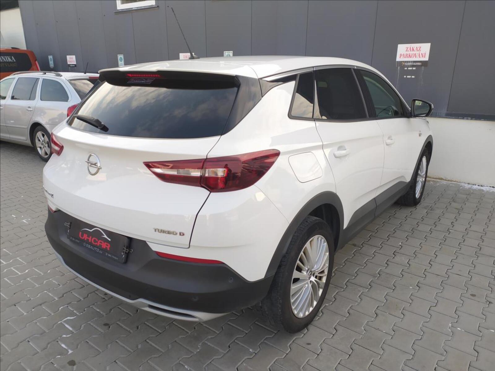 Opel Grandland X 4