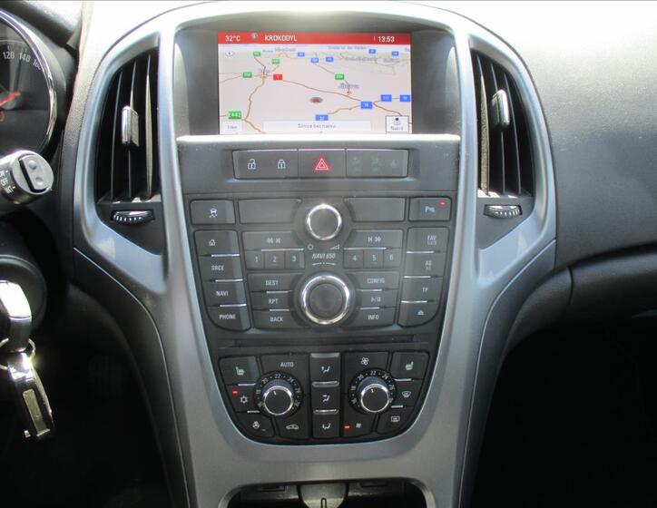Opel Astra 11